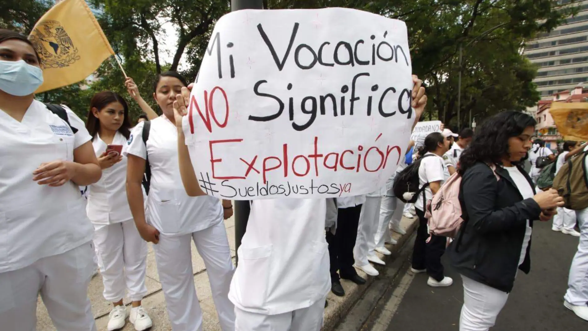 PROTESTA DE ENFERMERAS EN EL IMSS. FOTO JAIME LLERA LA PRENSA (8)